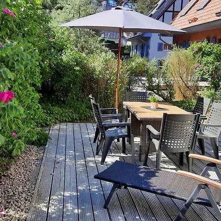 Feriehus Doppelhaushaelfte Strandhaus Ii In *